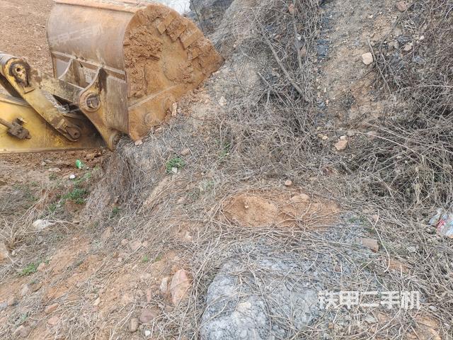 小臂整體左后（工作和回轉(zhuǎn)裝置）