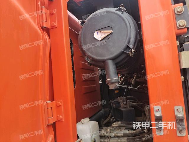 液壓泵室(大件艙室) 液壓泵室(大件艙室)