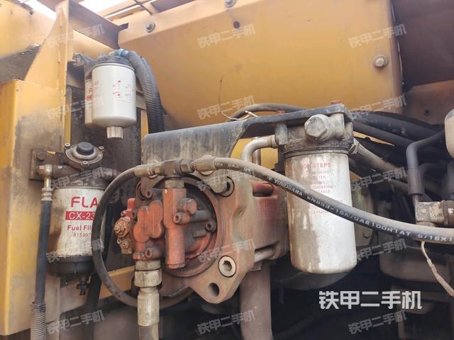 液壓泵斜45?左（大件艙室）