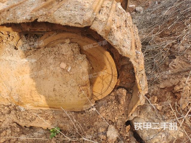 左側(cè)行走馬達(dá)蓋板（行走機(jī)構(gòu)）