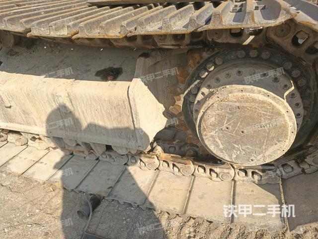 左側(cè)行走馬達(dá)蓋板（行走機(jī)構(gòu)）