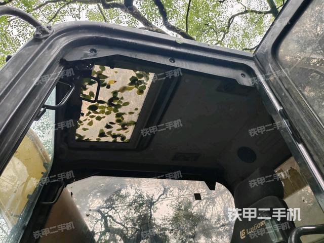 頂棚整體(駕駛室部分) 頂棚整體(駕駛室部分)