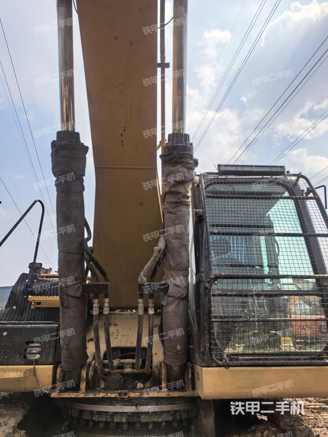 駕駛室整體（整機(jī)外觀）