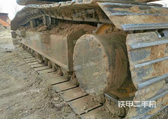 單側(cè)履帶整體（整機(jī)外觀）