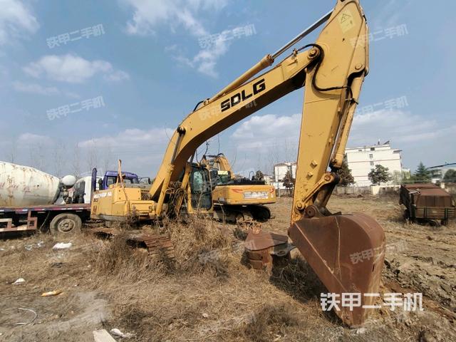 右前45(整機(jī)外觀) 右前45(整機(jī)外觀)