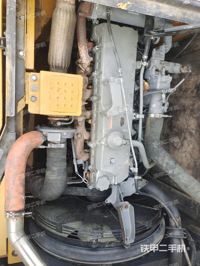 氣門室蓋螺絲特寫（上車部件）