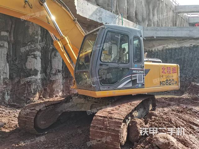 驾驶室整体（整机外观）