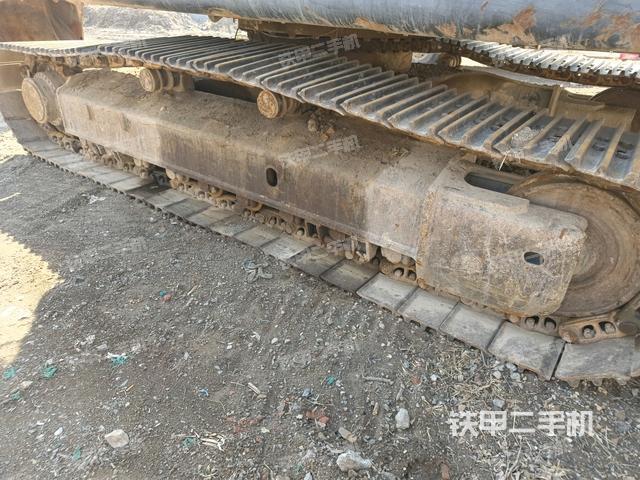 左側(cè)履帶整體?（行走機(jī)構(gòu)）