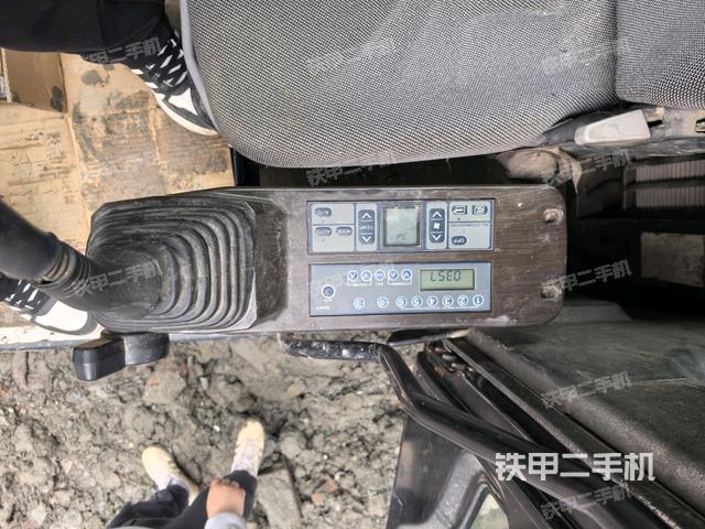 座椅左側(cè)控制臺/音響/含左手柄（駕駛室部分）