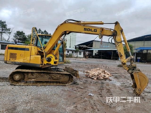 右后45（整機外觀）