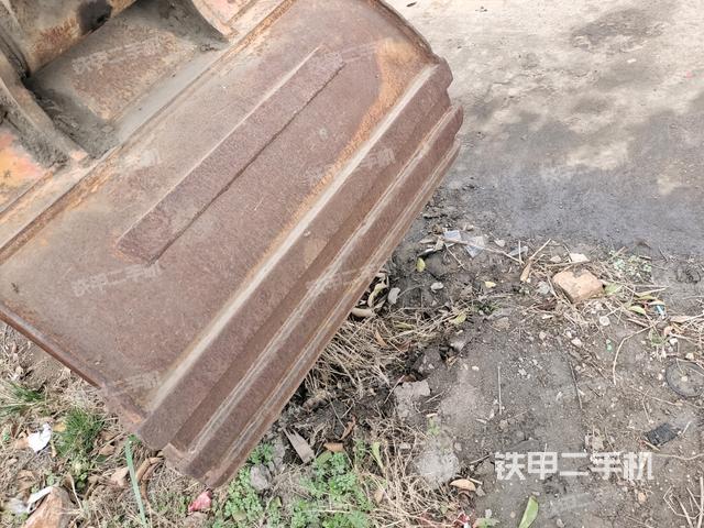 大臂油缸整體?豎拍（工作和回轉(zhuǎn)裝置）