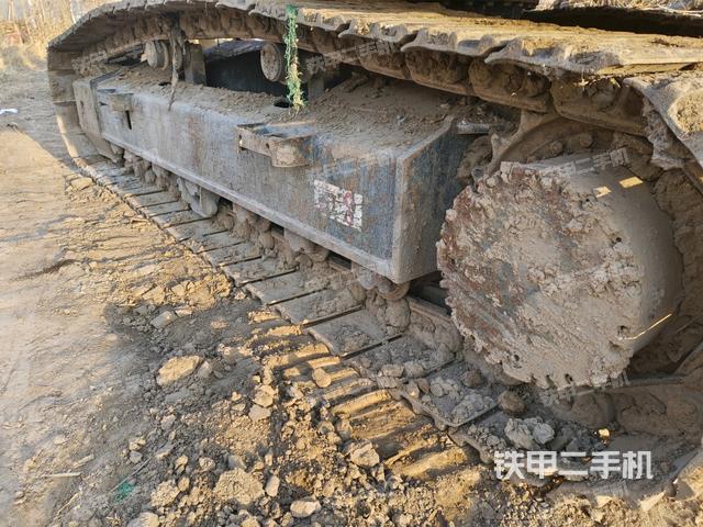 右驅(qū)動(dòng)輪（行走機(jī)構(gòu)）