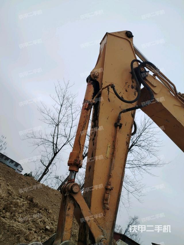 小臂整体左后（工作和回转装置）