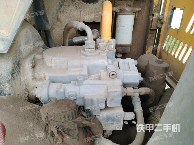 液壓泵室(大件艙室) 液壓泵室(大件艙室)