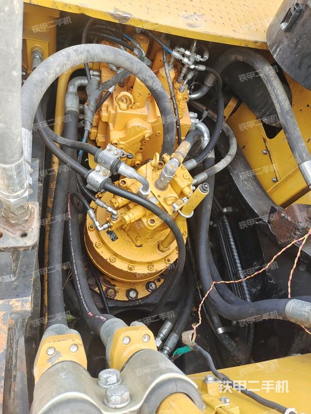 發(fā)動機(jī)室（上車部件）