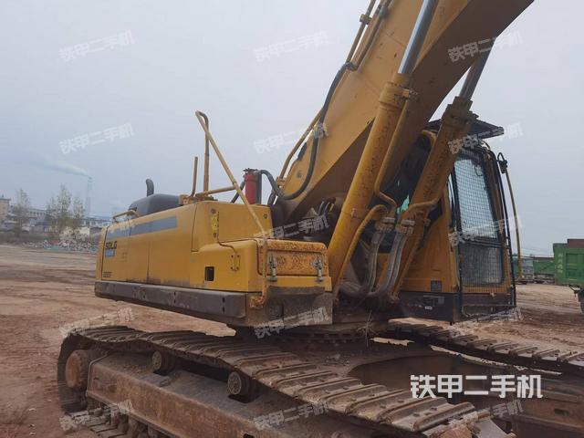 駕駛室頂部（整機(jī)外觀）