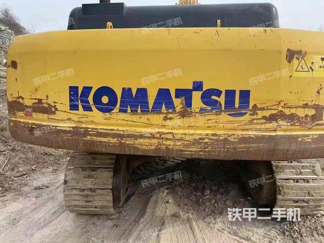 駕駛室頂部(整機外觀) 駕駛室頂部(整機外觀)