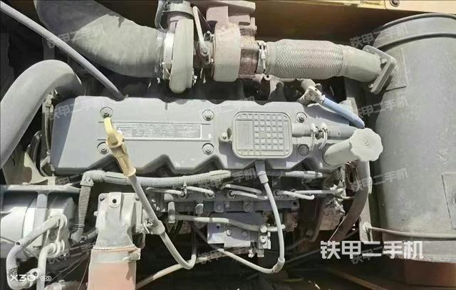 發(fā)動機整體俯視(整機外觀) 發(fā)動機整體俯視(整機外觀)