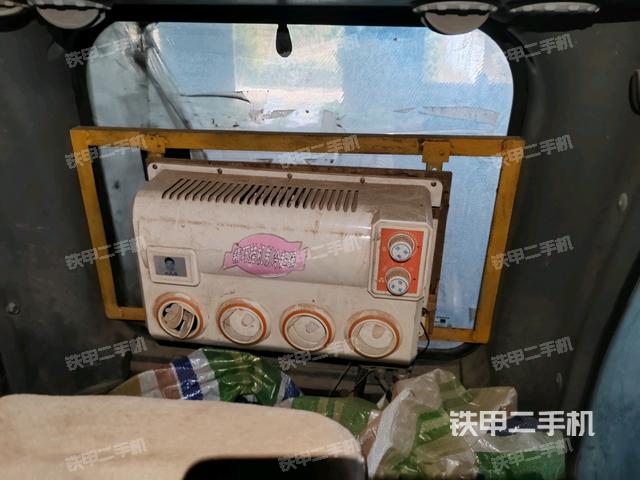 座椅左側(cè)控制臺/音響/含左手柄（駕駛室部分）