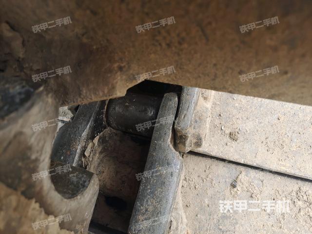 右侧行走马达盖板（行走机构）