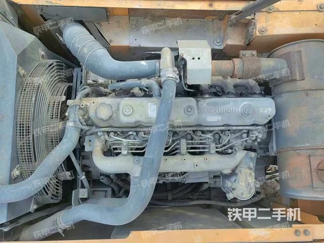 發(fā)動機(jī)整體俯視（整機(jī)外觀）