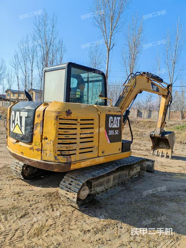 整機右后45°(整機外觀) 整機右后45°(整機外觀)