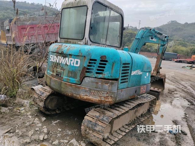 右后45(整機(jī)外觀) 右后45(整機(jī)外觀)