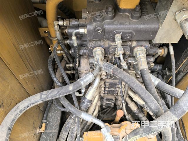 分配閥（上車部件）