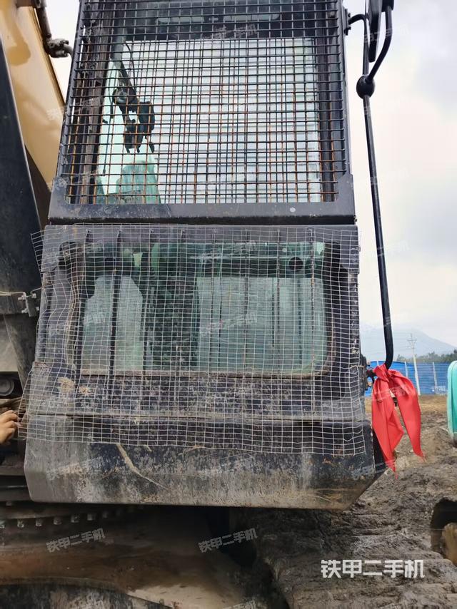 驾驶室整体（整机外观）