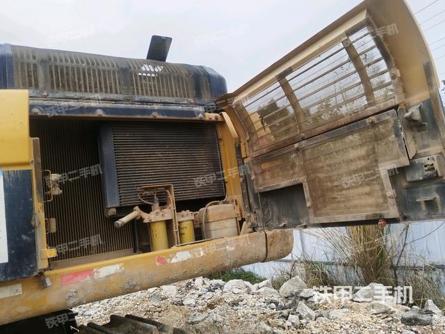 散熱器正面（大件艙室）