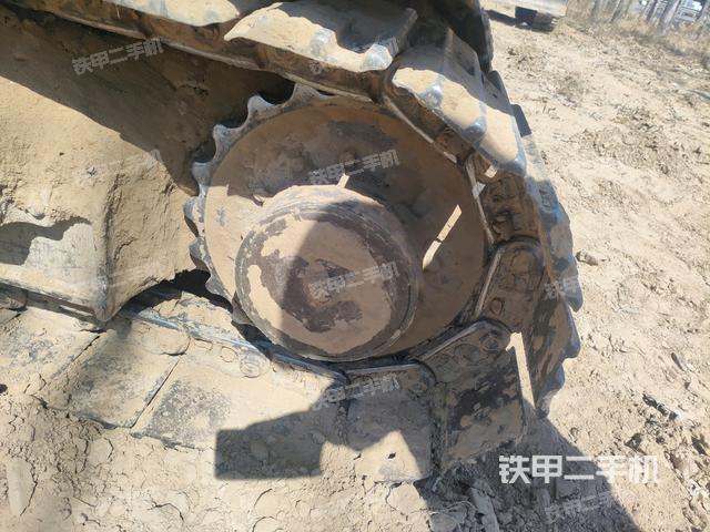 右驅(qū)動(dòng)輪（行走機(jī)構(gòu)）