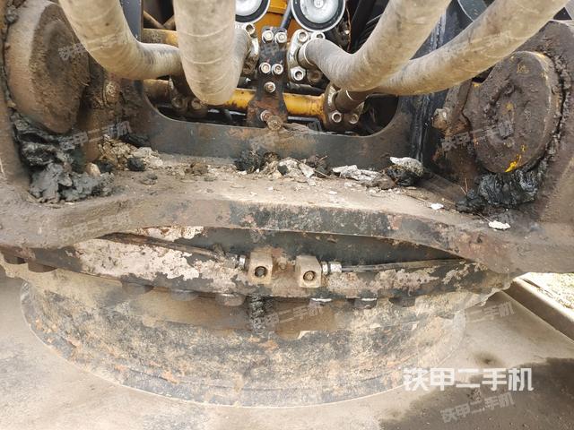 大臂背部俯視（工作和回轉(zhuǎn)裝置）