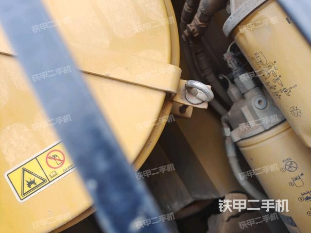 液壓泵斜45?左（大件艙室）