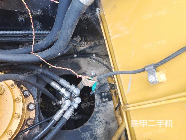 回轉(zhuǎn)馬達(dá)（上車部件）