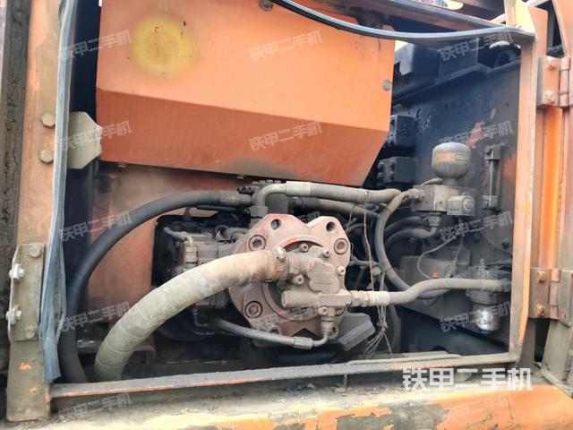 液壓泵斜45?左（大件艙室）