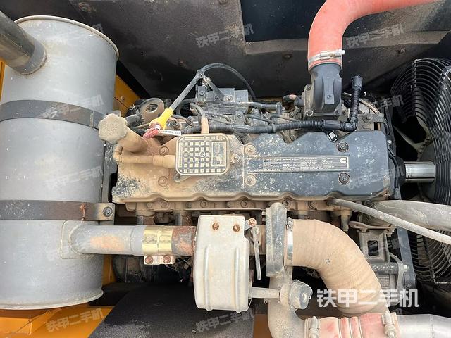 發(fā)動(dòng)機(jī)整體俯視(整機(jī)外觀) 發(fā)動(dòng)機(jī)整體俯視(整機(jī)外觀)