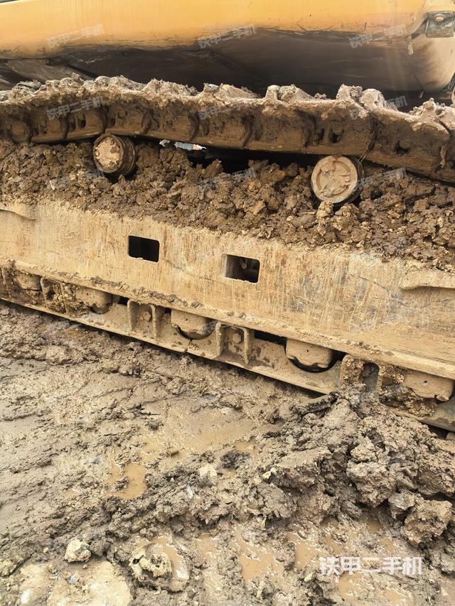 單側(cè)履帶整體（整機(jī)外觀）