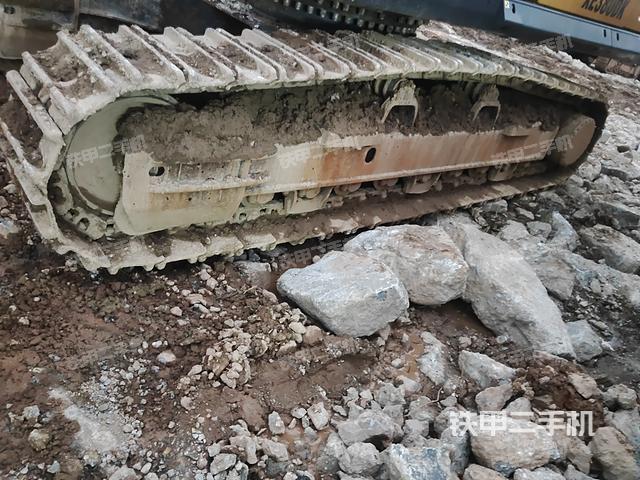 单侧履带整体（整机外观）