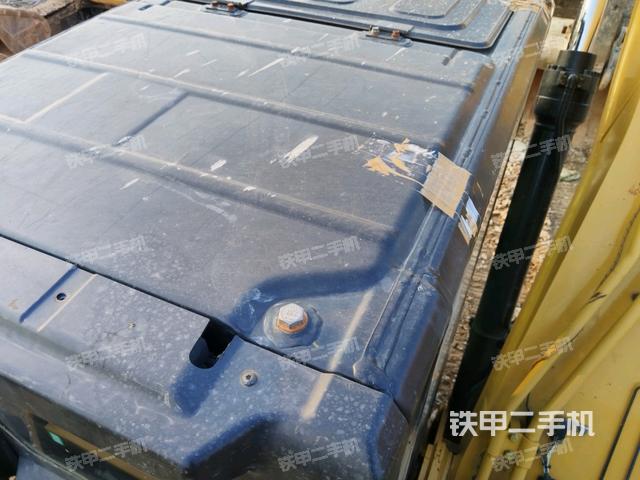 駕駛室頂部(整機外觀) 駕駛室頂部(整機外觀)