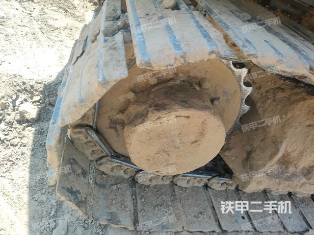 左驅(qū)動(dòng)輪（行走機(jī)構(gòu)）