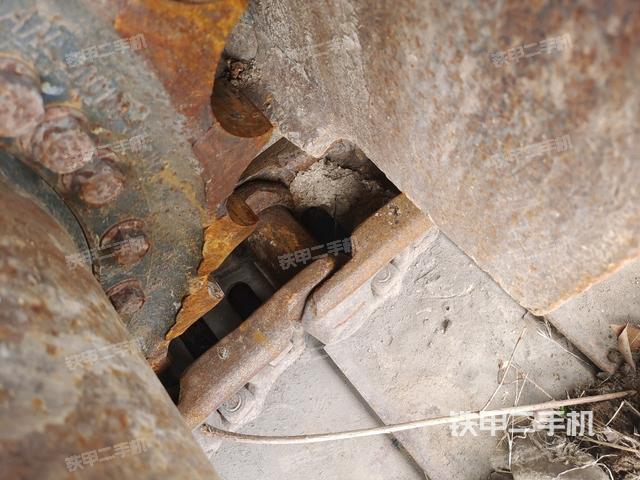 右驅(qū)動輪(行走機構(gòu)) 右驅(qū)動輪(行走機構(gòu))