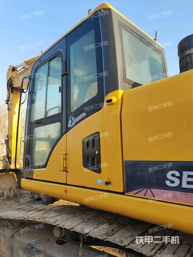 駕駛室左后45度（駕駛室部分）