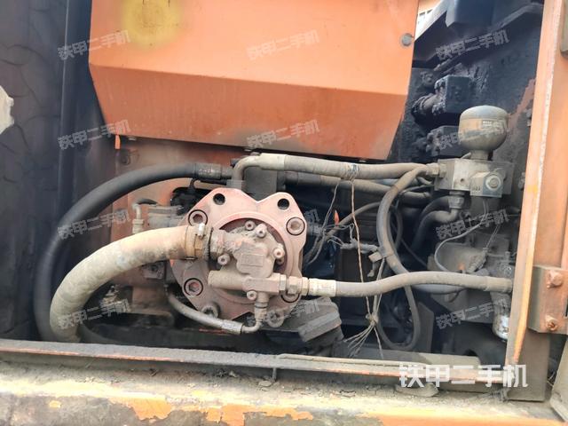 電瓶（大件艙室）