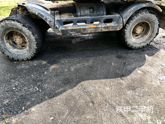 左側(cè)履帶整體?(行走機構(gòu)) 左側(cè)履帶整體?(行走機構(gòu))