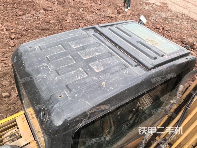 氣門室蓋螺絲特寫(上車部件) 氣門室蓋螺絲特寫(上車部件)