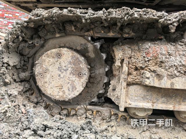 左驅(qū)動輪（行走機構）