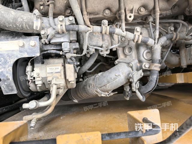 氣門室蓋螺絲特寫（上車部件）