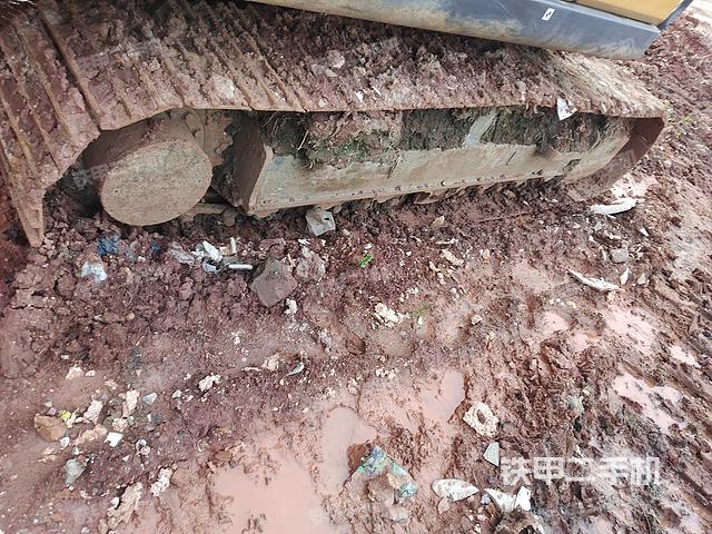 單側(cè)履帶整體（整機(jī)外觀）