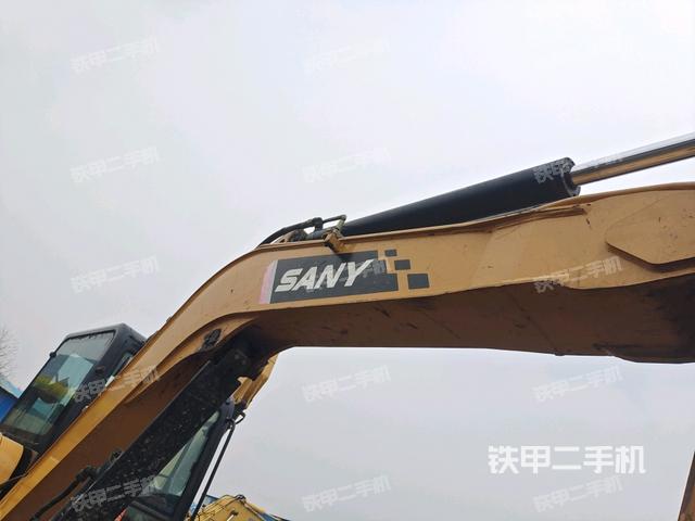 大臂整體?右側(cè)（工作和回轉(zhuǎn)裝置）