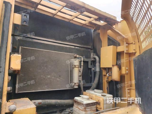 散熱器正面（大件艙室）